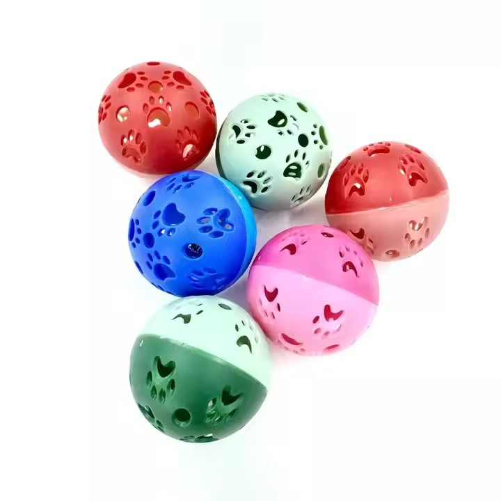 Pet Toy Assorted Color Furry Cat Toys Kitten Chasing Play Plastic Balls with Bell